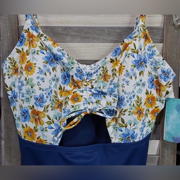 Women's Slimming Control V-Neck Cinched Cut Out One Piece Swimsuit | Beach Betty - Picture 2 of 3